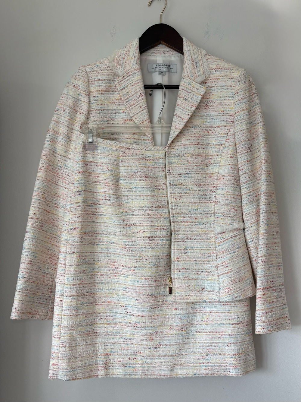 Tahari Arthur S. Levine Multicolor Notch Lapel Jacket Skirt Set 4 Petite Office
